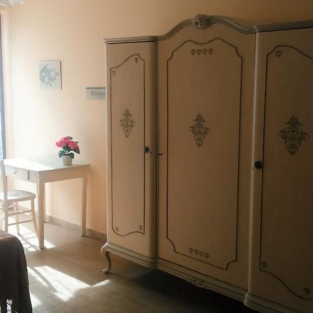 Nonna Caro Hotel Fermo Bagian luar foto