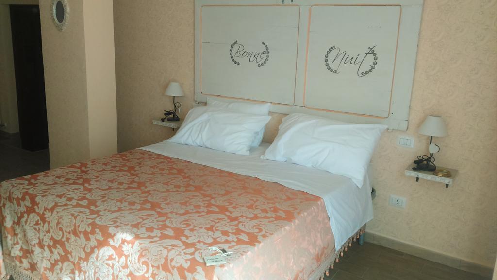 Nonna Caro Hotel Fermo Bagian luar foto