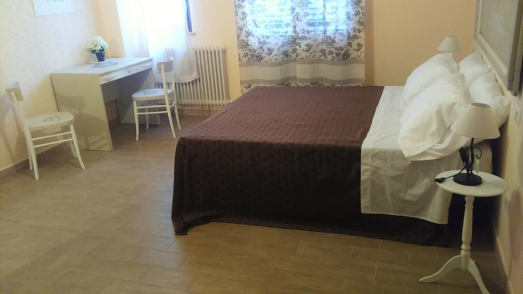 Nonna Caro Hotel Fermo Bagian luar foto